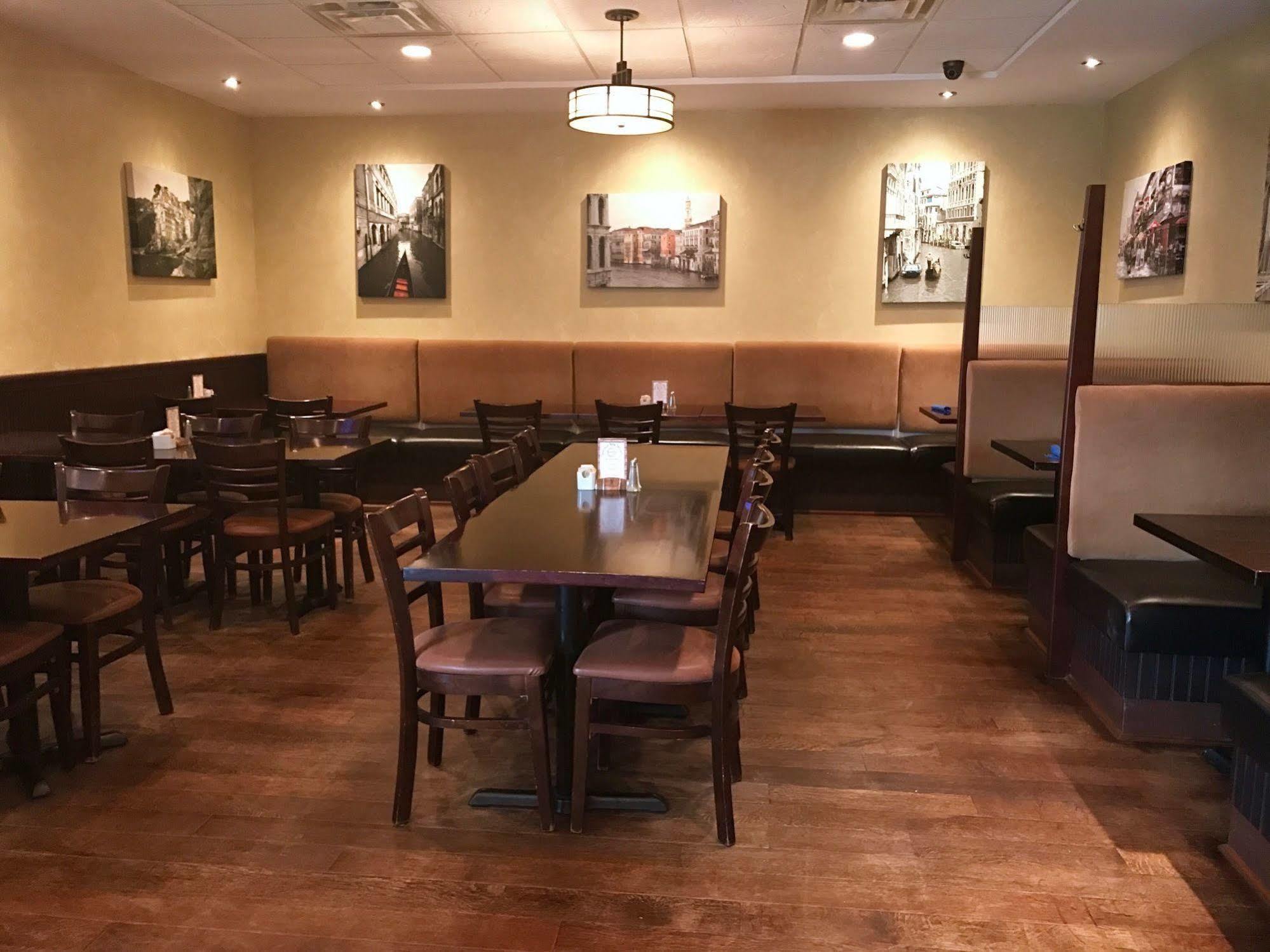 Park West 3* Winnipeg