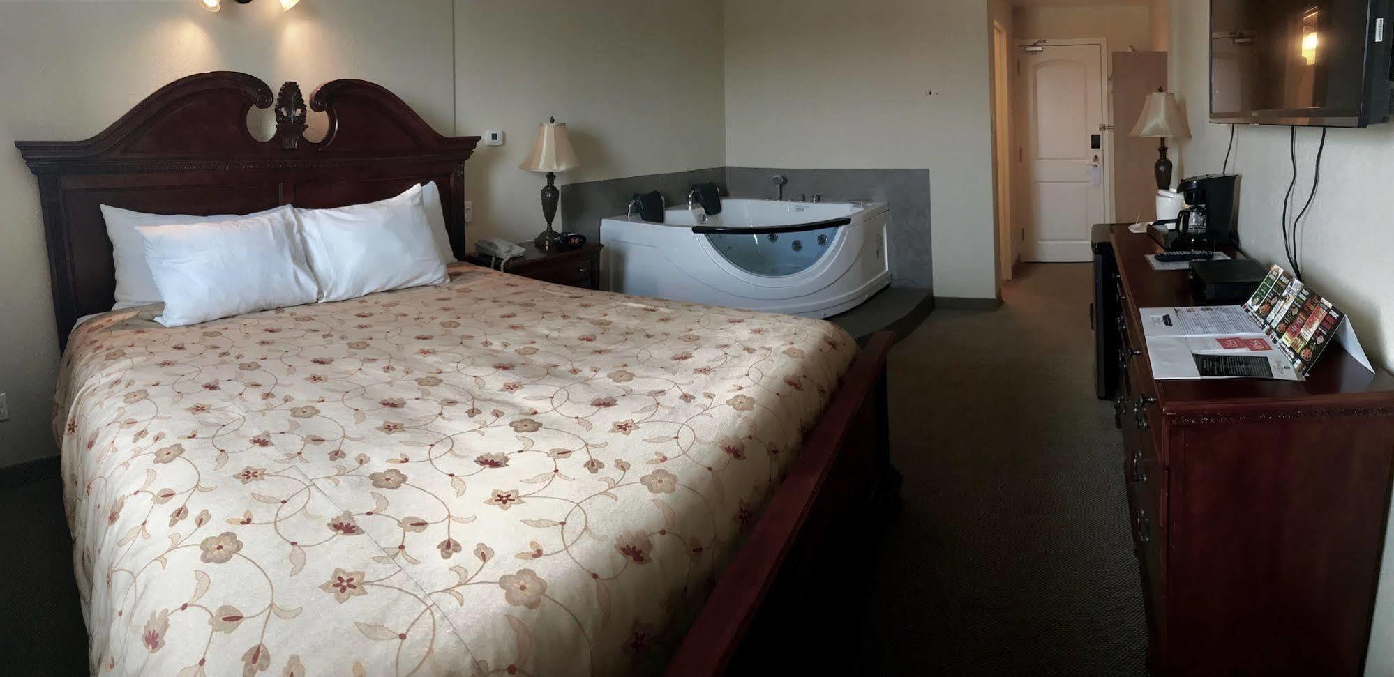 Park West Hotel 3*